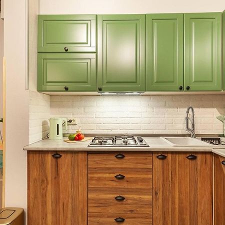 Veli Group Apartment Near White Bridge ° Koutaïssi Extérieur photo