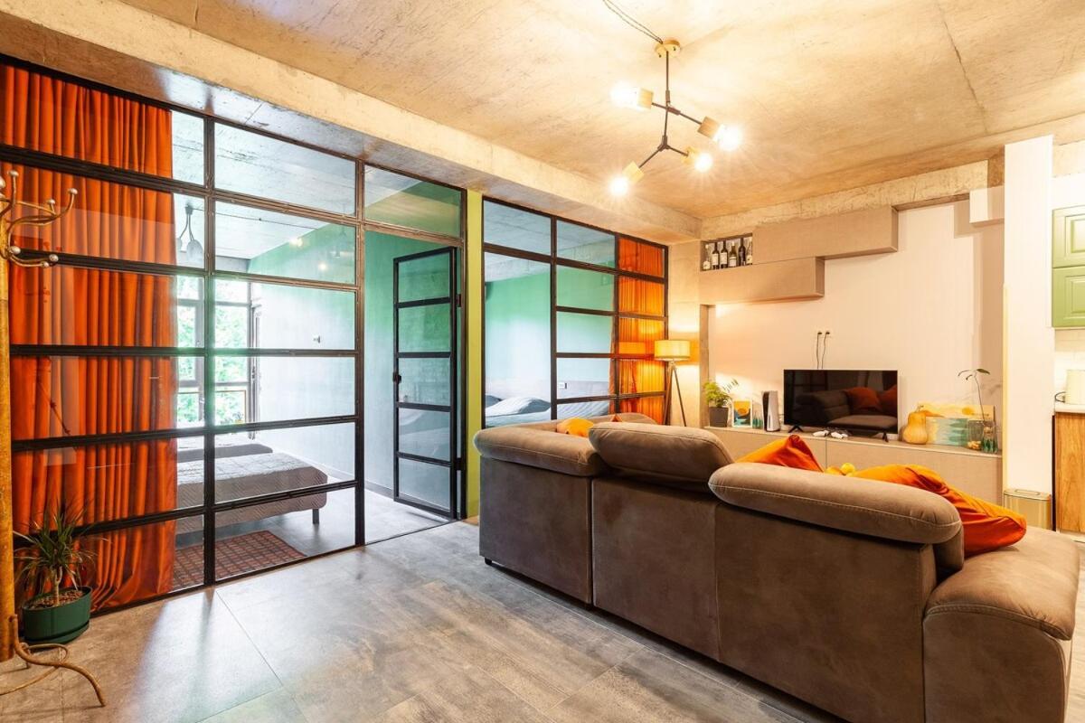 Veli Group Apartment Near White Bridge ° Koutaïssi Extérieur photo