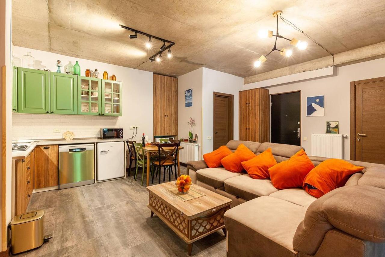 Veli Group Apartment Near White Bridge ° Koutaïssi Extérieur photo