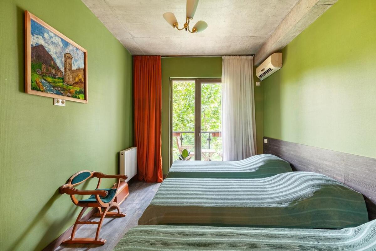 Veli Group Apartment Near White Bridge ° Koutaïssi Extérieur photo