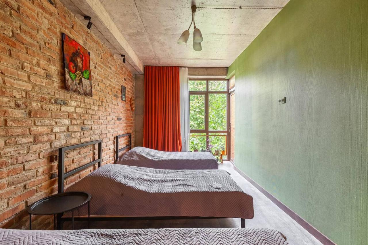Veli Group Apartment Near White Bridge ° Koutaïssi Extérieur photo